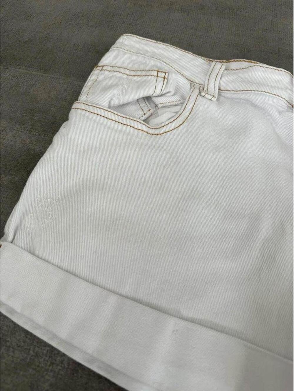 Women’s Clothes - Olsenboye White Denim Jean Shorts - Size 9 - Picture 3 of 6